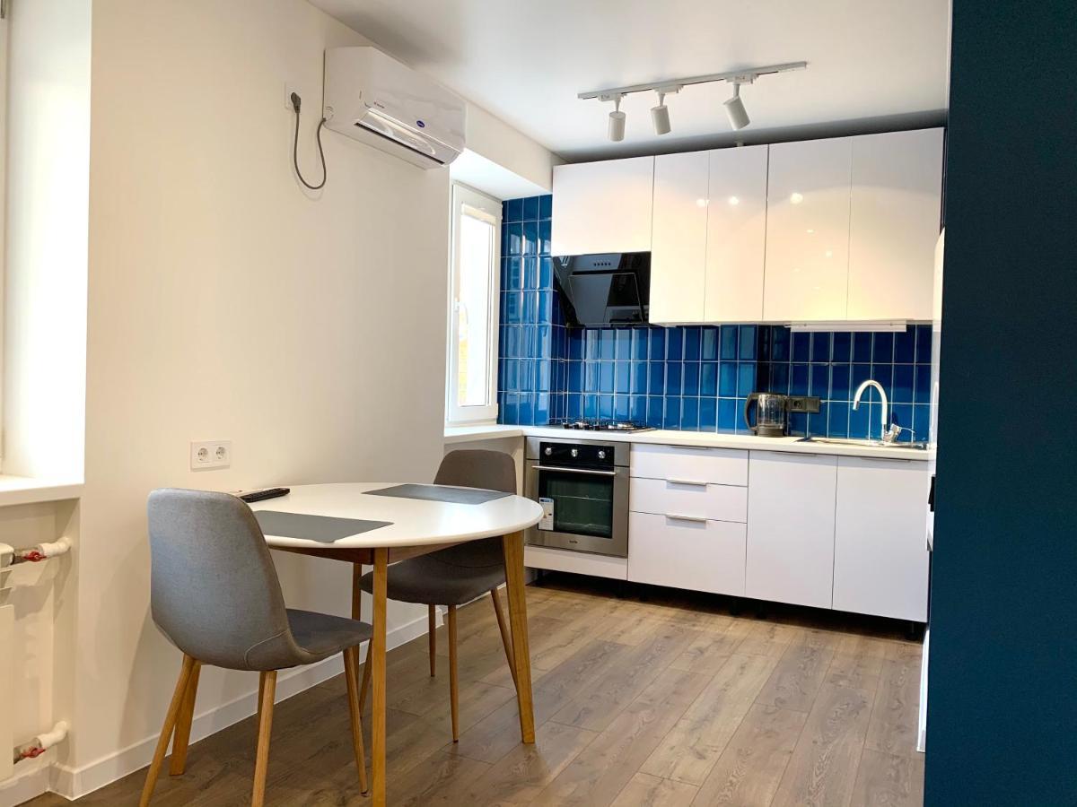 Navy City Center Apartment Двокімнатні Апартаменти В Центрі Міста Poltava Exterior foto