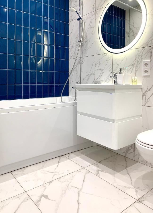 Navy City Center Apartment Двокімнатні Апартаменти В Центрі Міста Poltava Exterior foto